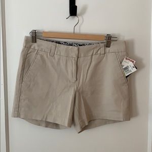Cute khaki shorts!